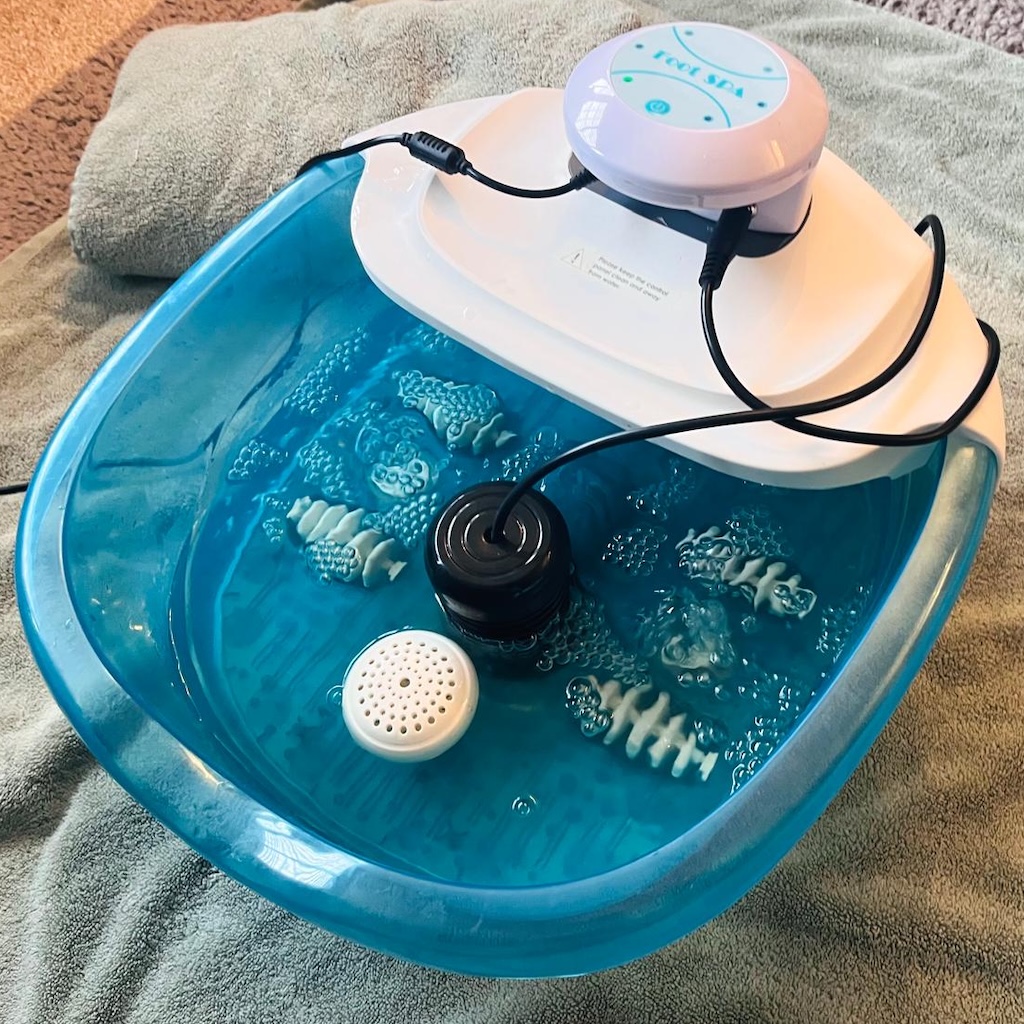 Wellbeing Treatments | Foot Spa with Ion Therapy